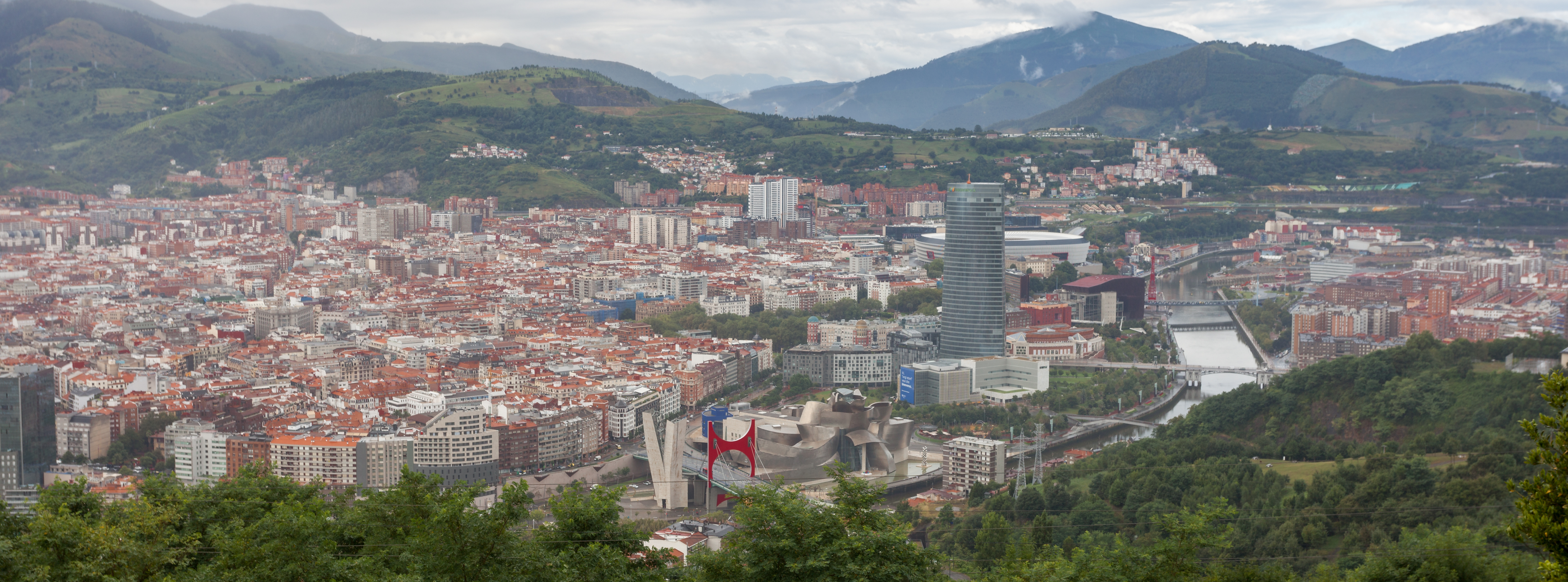 Centro de Bilbao y escena cultural para artículo sobre reggae en Bilbao